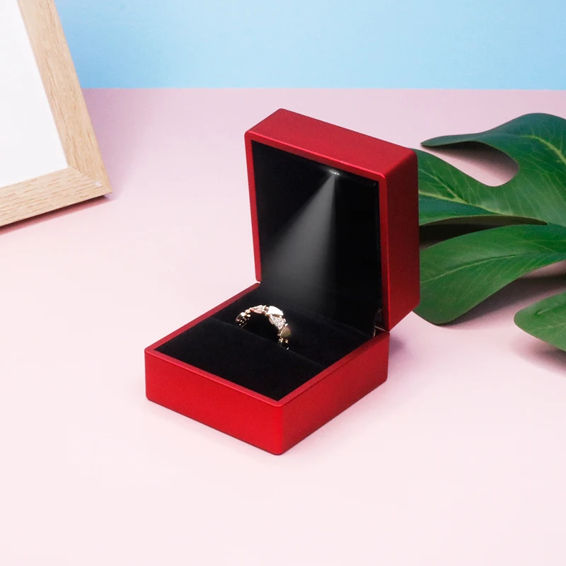 Classic Luxury Red Pu Leather LED Ring Packaging Box Custom Logo Plastic Jewelry Ring Box with Velvet Lining