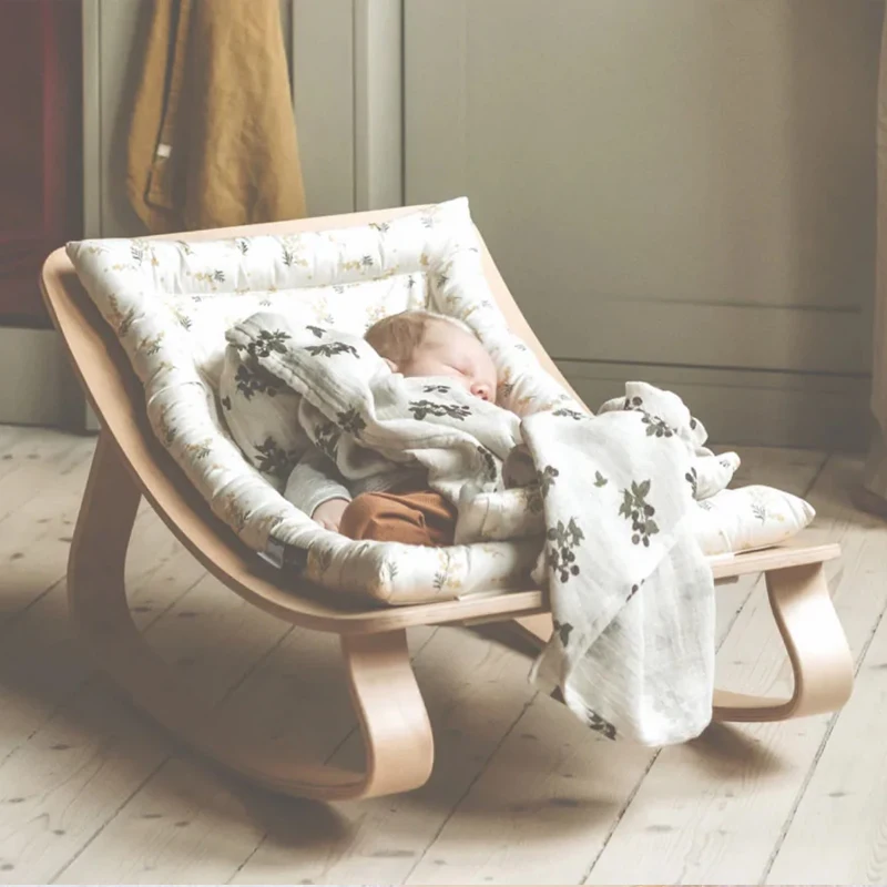 High quality Childhood Wooden Rocking Chair Small Cradle Bed for Baby Bouncer Balance Rocker Chair Wood Baby Bouncer