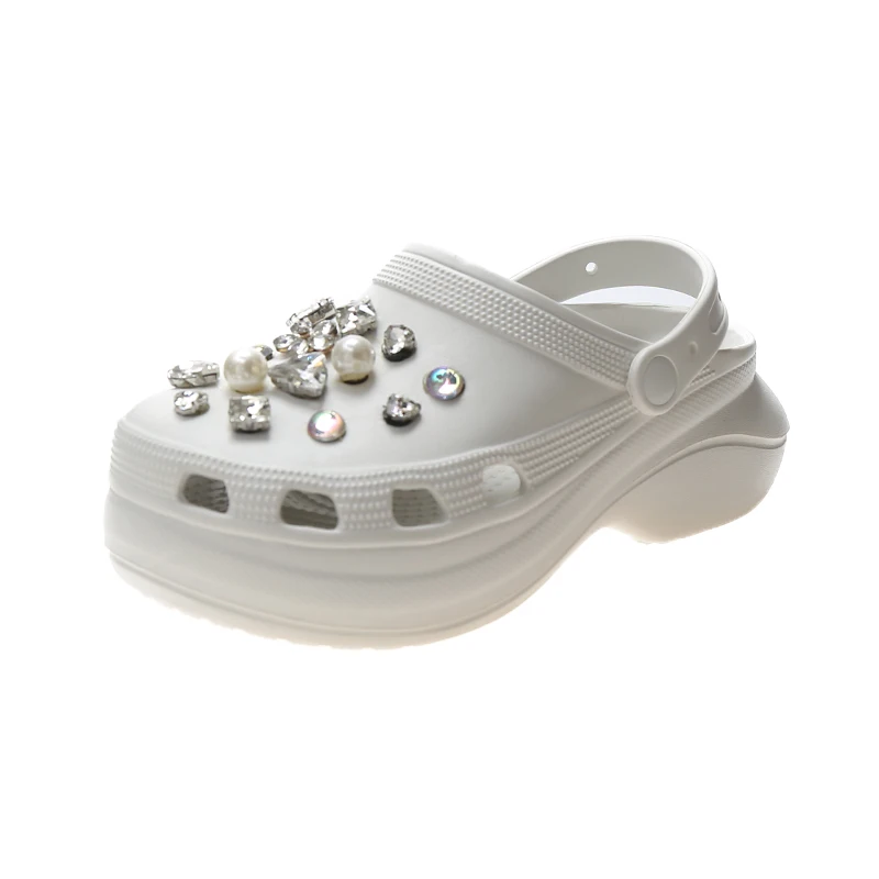 Wholesale Factory Price Beach   Slippers for Women Pearl Diamond Decorate  Crocs  Garden Shoes Crocs Charms Shoes