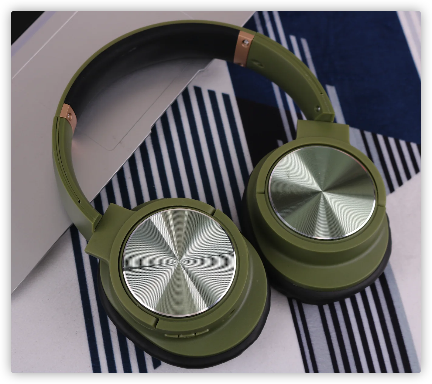 Прямые с фабрики беспроводные наушники высокого качества звука модный стиль принимаем Оптовые заказы