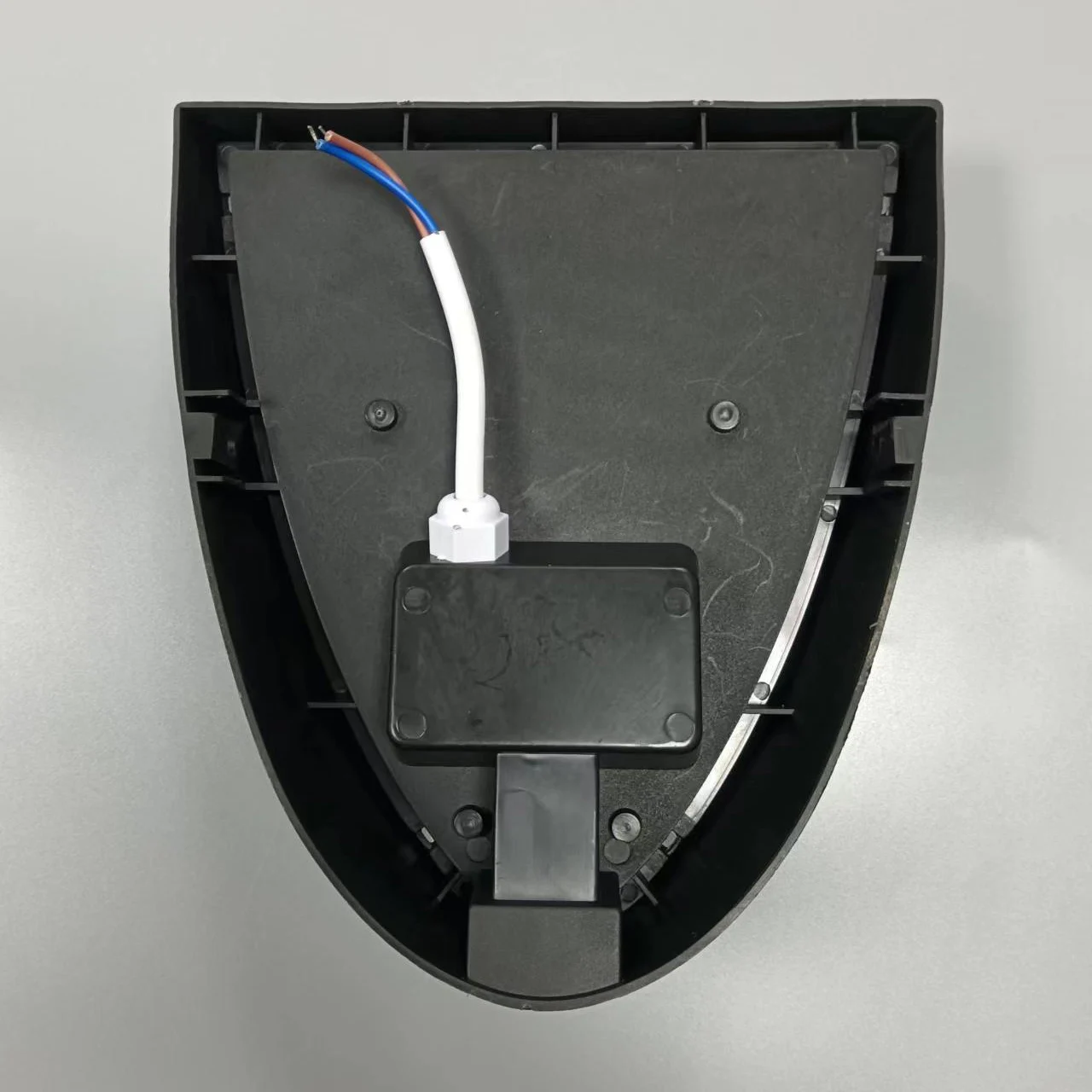 Новый треугольный Регулируемый внешний вид IP65 садовый водонепроницаемый настенный светильник пластиковый влагостойкий светильник