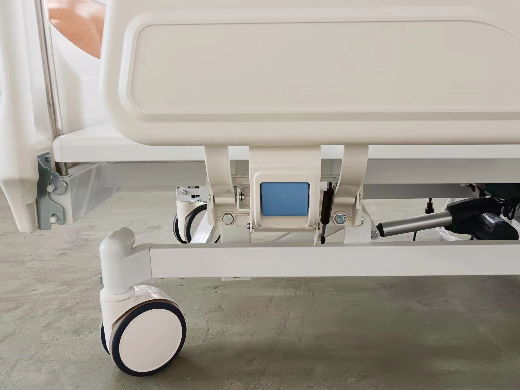 THR-EB312 Hospital Furniture 3 Functions Patient Bed ICU Nursing Patient Bed on Sles