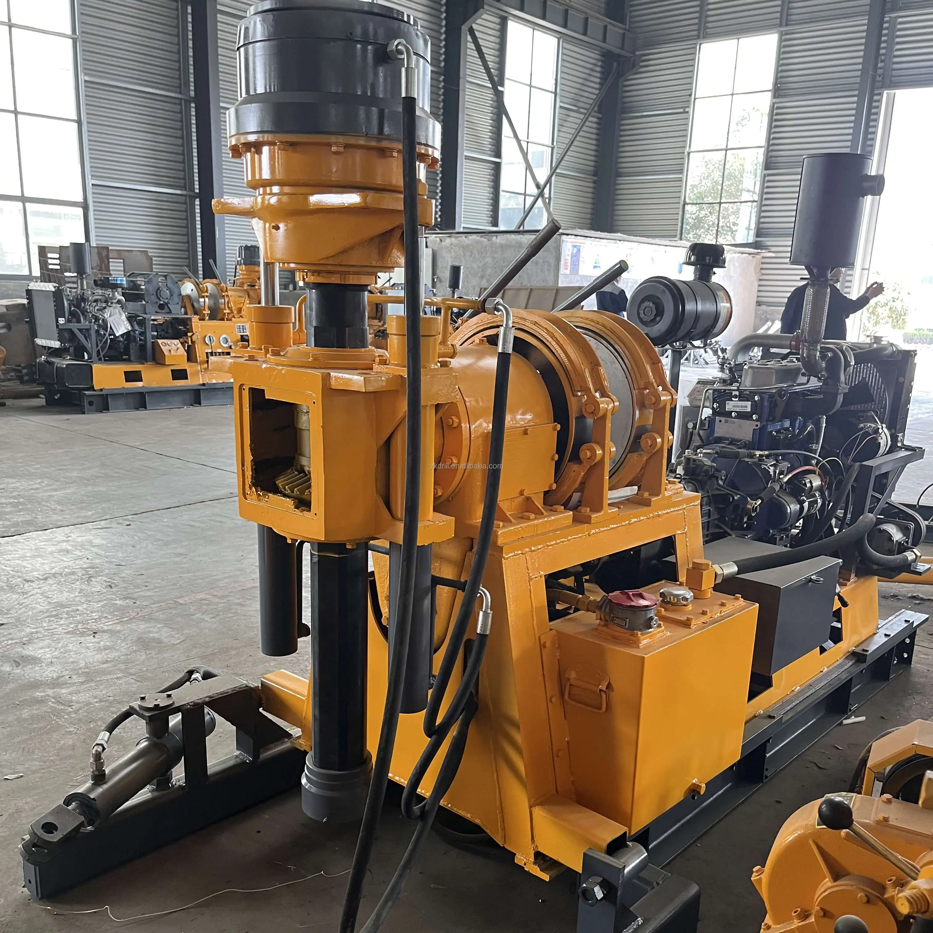 XY-44 750 -1400 m Spindle Diamond Core Drilling Rig Machine Equipment