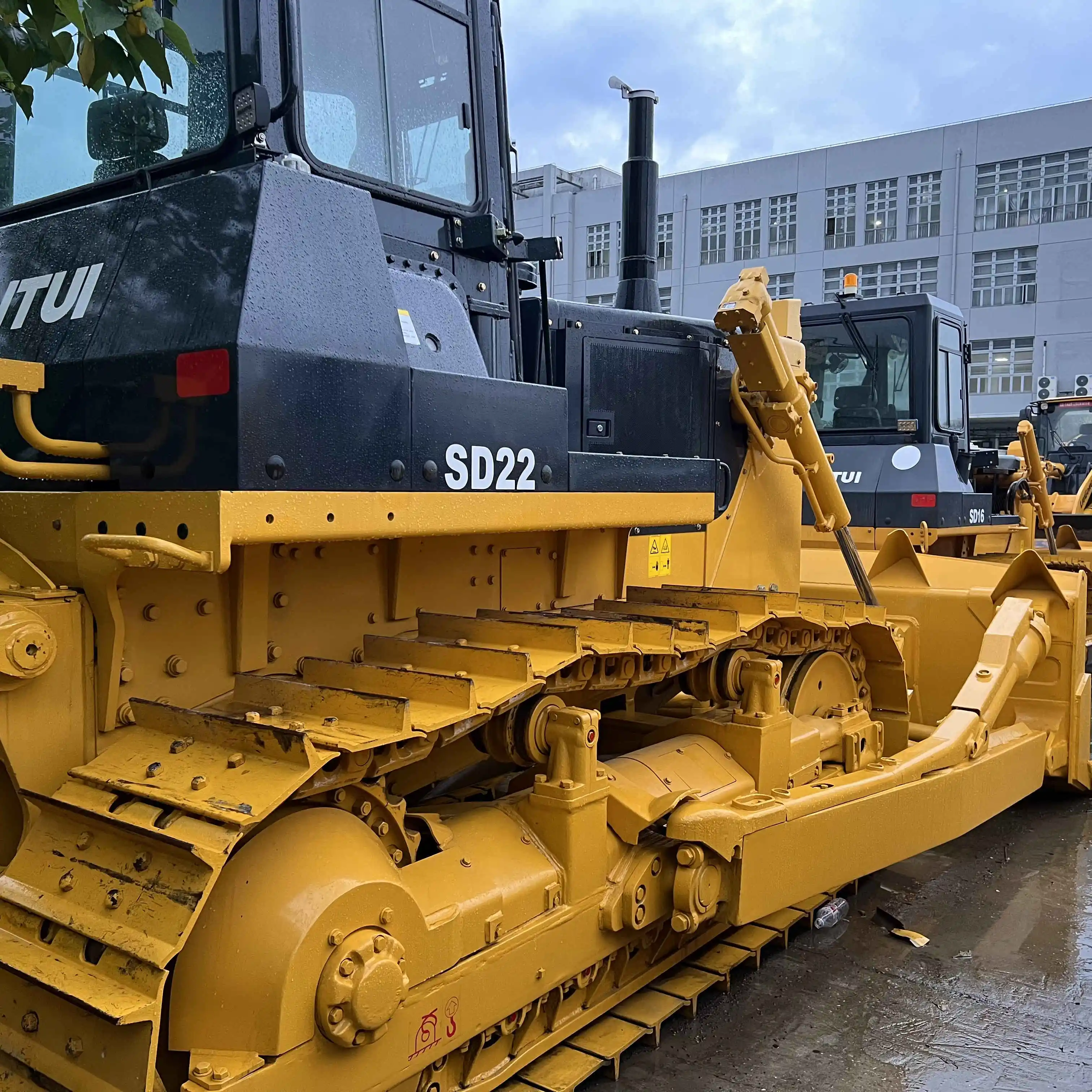 Shantui Used Bulldozer SD32 SD22 SD42 High Quality Best Price 320HP Bulldozers 40Ton Crawler Rock Dozers For SALE