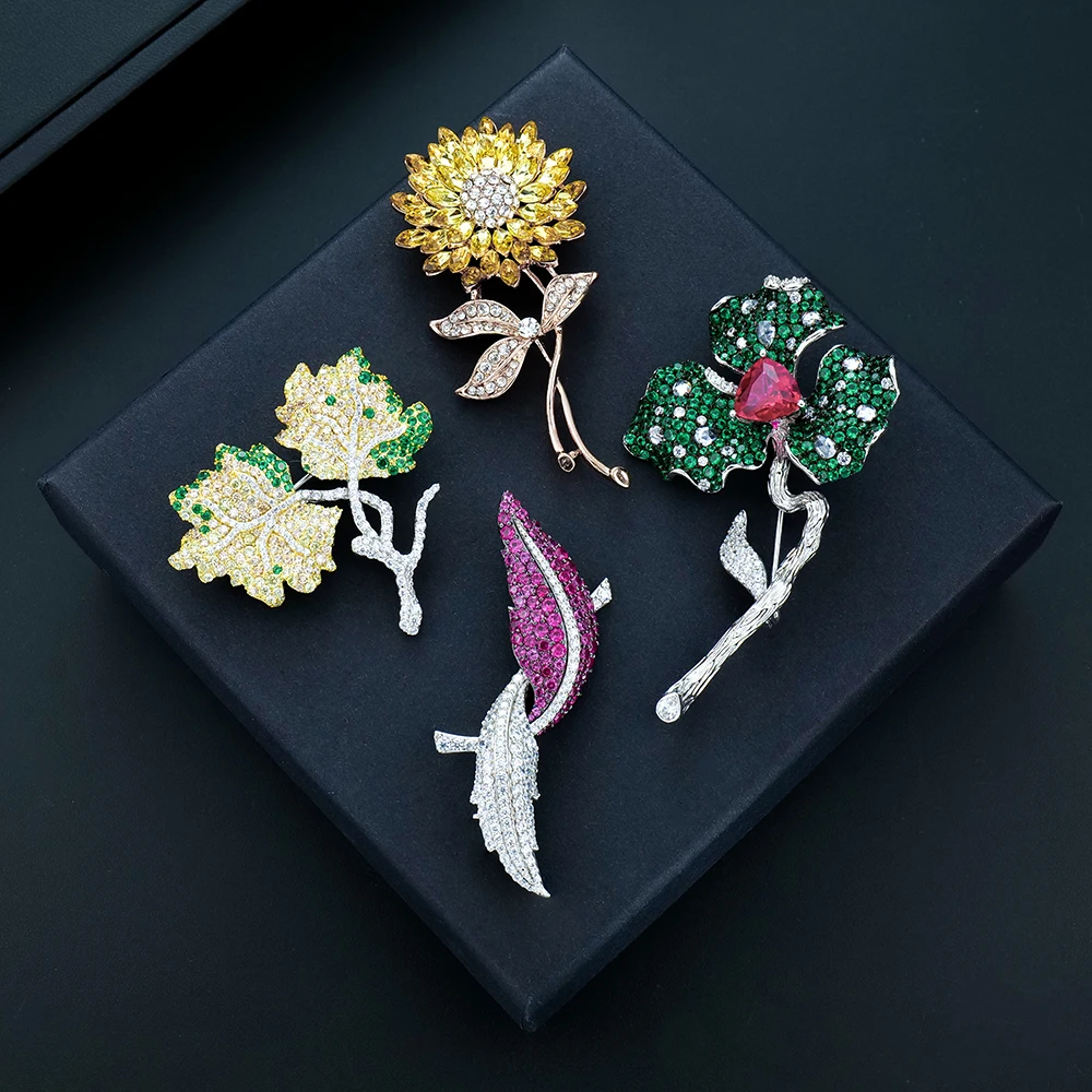 Exquisite Cubic Zirconia Animal Brooch / Flower Bouquet Brooch for Women Pins Clip  for Sweater Coat  Dress Suit Badges Brooches
