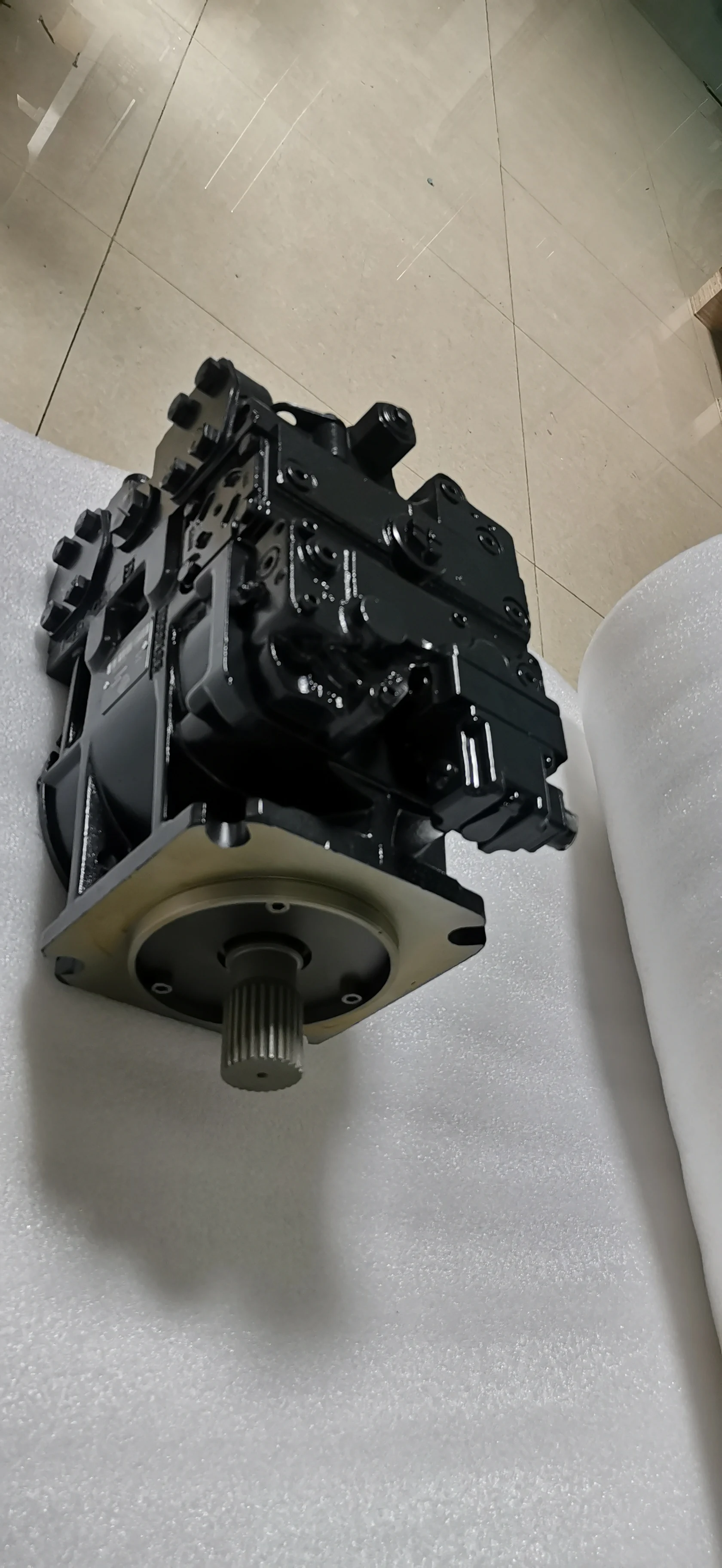 Hydraulic Pump 80003753 90L 90R Full Series Hydraulic Piston Pump Axial Piston Pump 90L130-KA-5-NN-80-S-3-C8-F-03-JCA-35-35-24