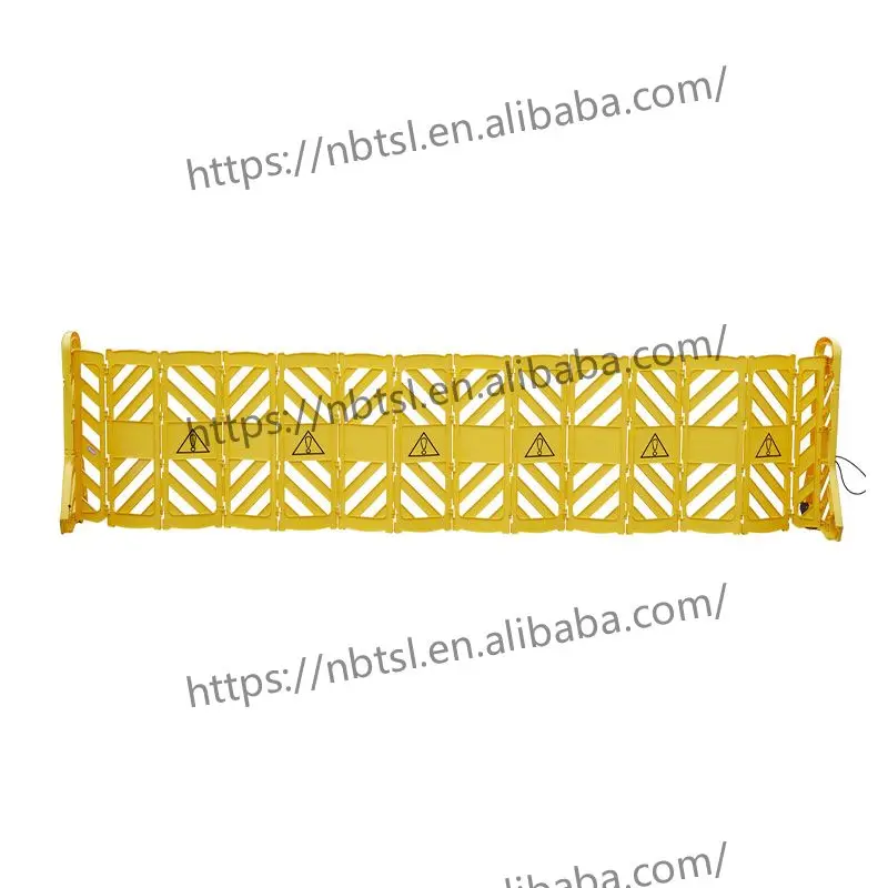 New Arrive Yellow Plastic Mobile  Expandable Barrier Barrier for Traffic Control Road Barrier on Wheel