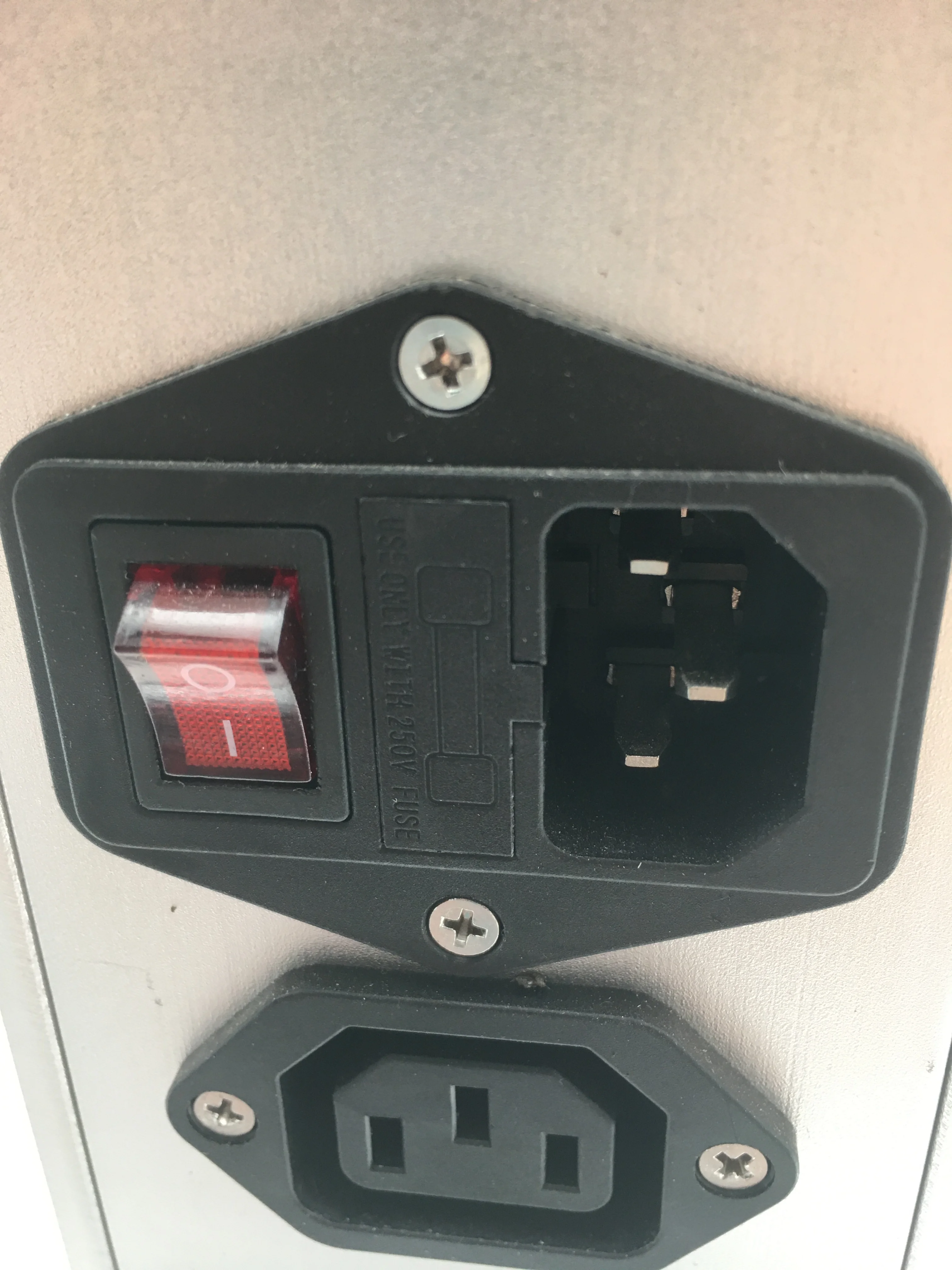 Пневмоэлектрическая машина для маркировки TM5209 с иглой 52 мм для этикеток текстиля