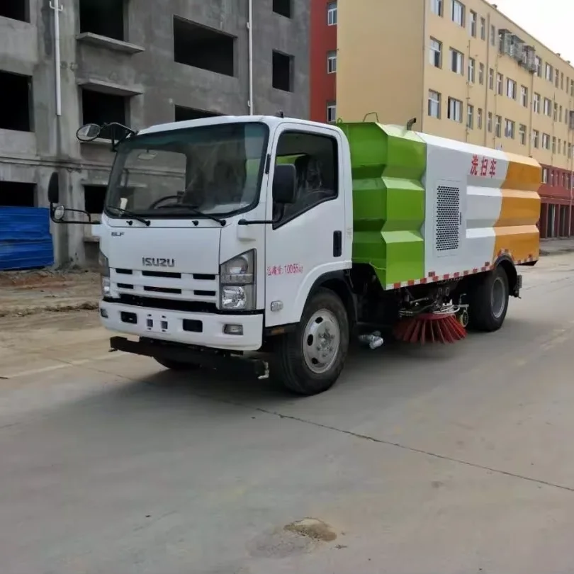 Factory direct sale ISUZU 9 cubic meters road sweeper for municipal road sweeping and cleaning