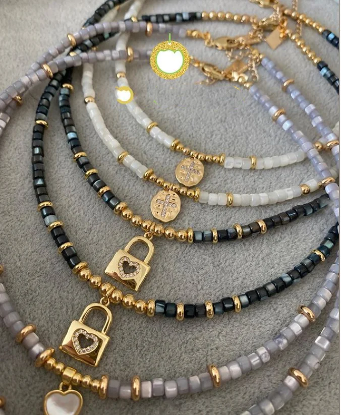 Bohemian Jewelry coloful Beaded Necklace Women Natural Puka Shell Choker Necklace