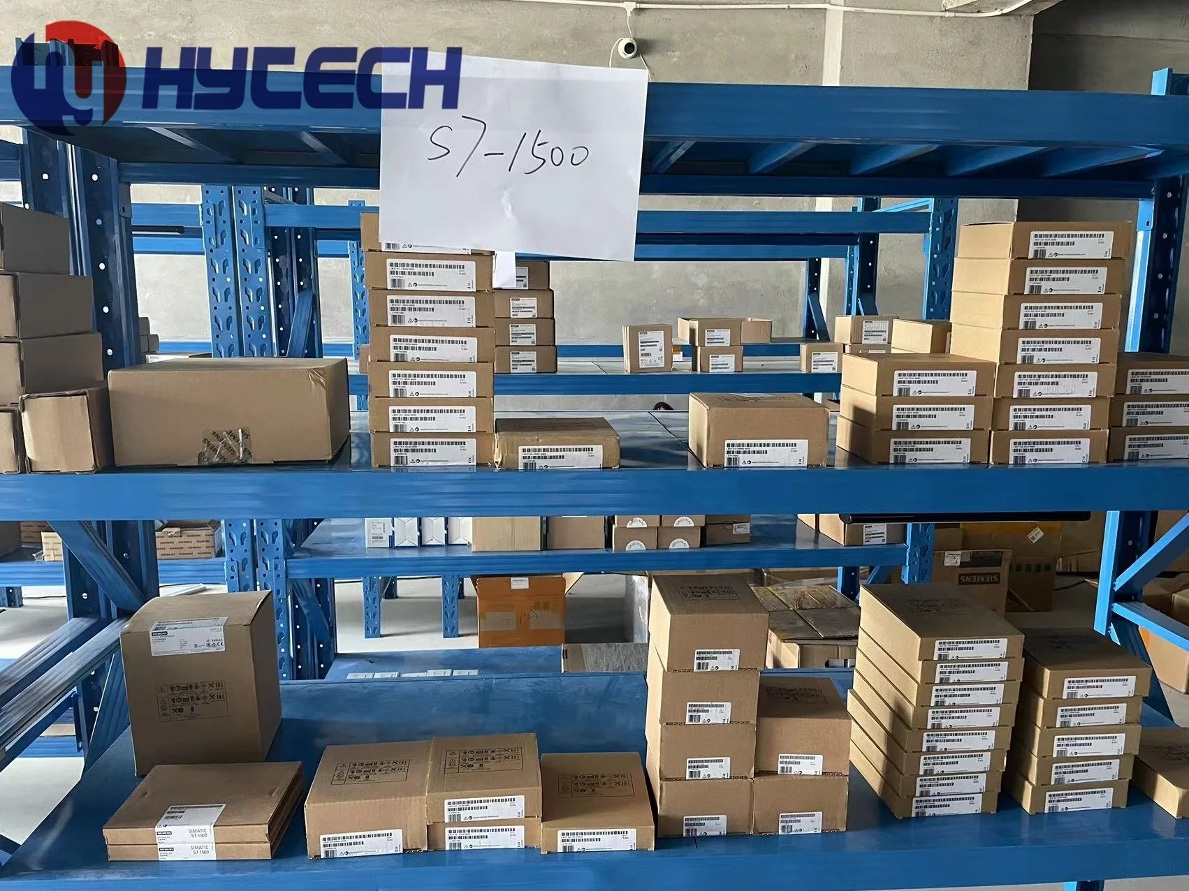 SIEMENS S7 1500 PLC 6ES7 522-1BL10-0AA0 SIMATIC S7-1500 digital output module 6ES7522-1BL10-0AA0