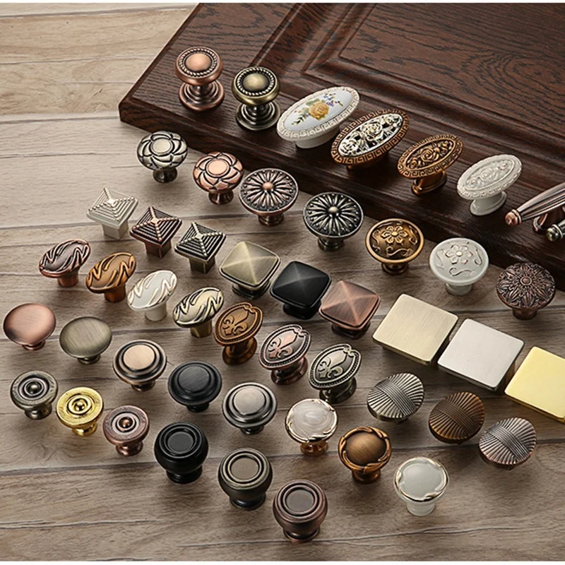 The Latest Customize Durable Using Various Furniture Handles Vintage Brass Color Lock Door Furniture Handle