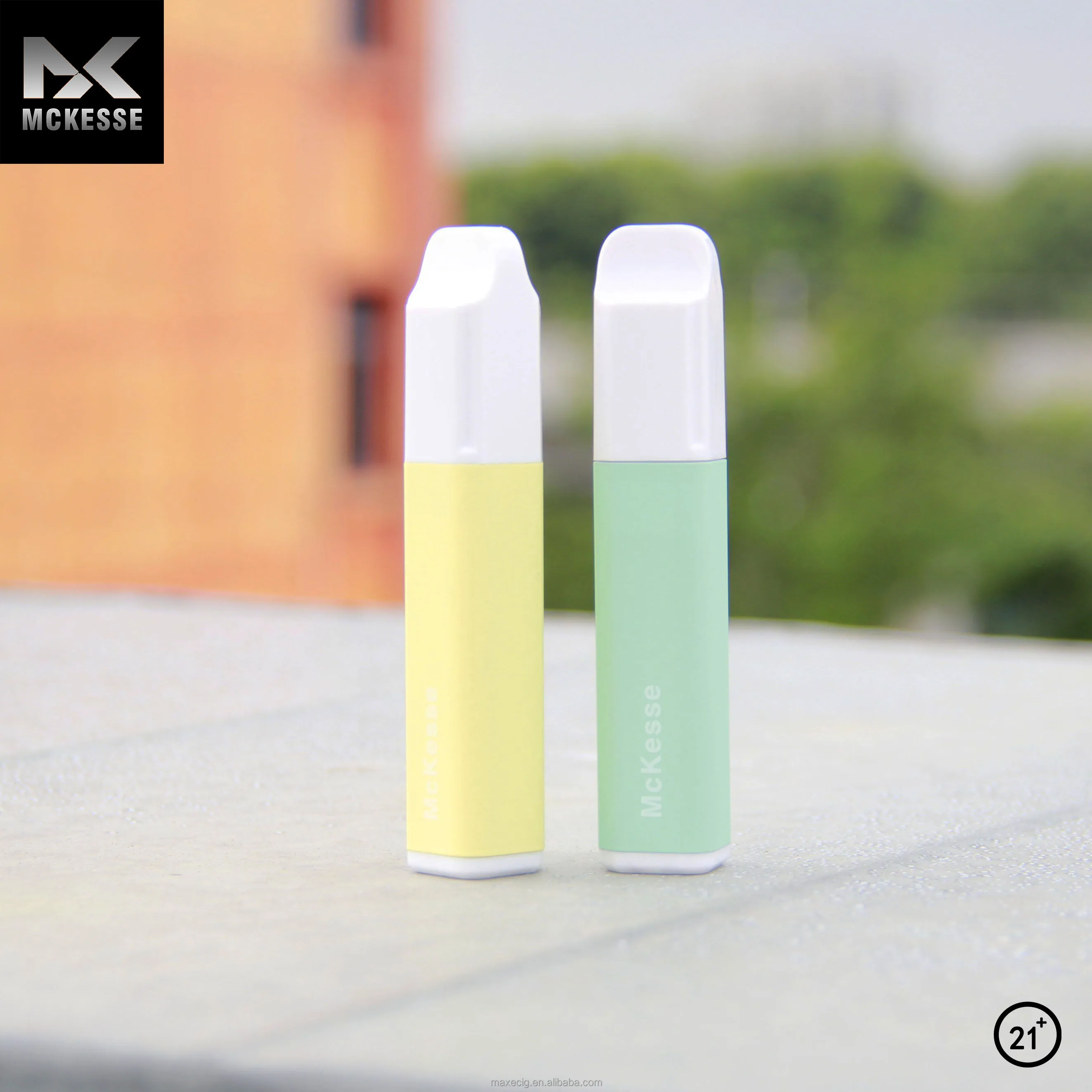 Hot sales vape quality pink flat vitamin vape smoke 2500puffs vaper KO xxl OEM sample 1pcs/box pipes disposable cigarettes