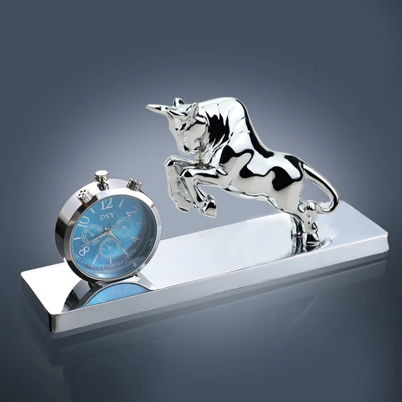 Creative New Car Interior Decoration Supplies Kirsite Gold Sliver Horse Leopard Car Watch Perfume Seat Holder Ornaments