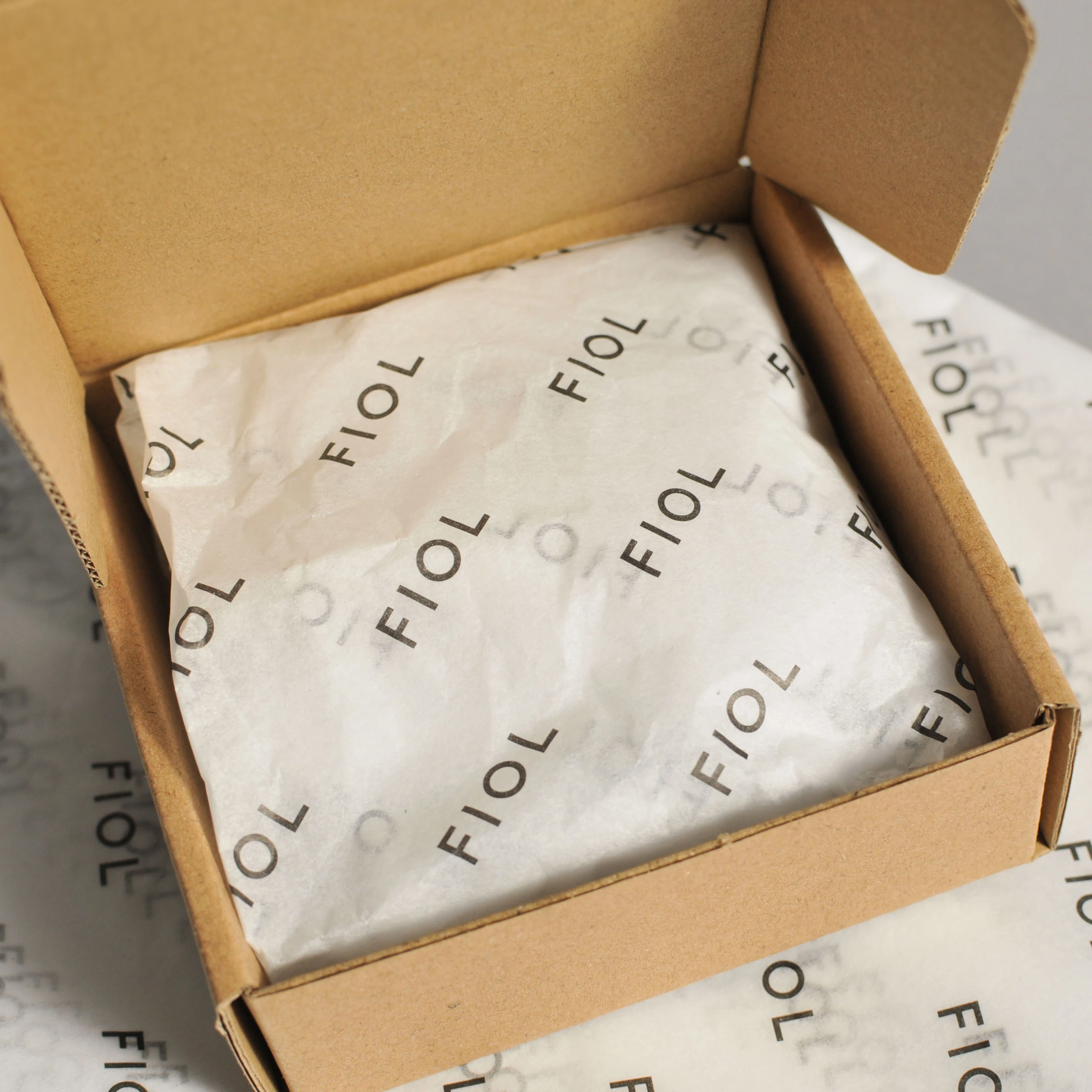 Luxury custom LOGO Kraft yellow white Paper Cardboard Slide Drawer Bracelet Jewelry Box packaging set mailing box tissue paper