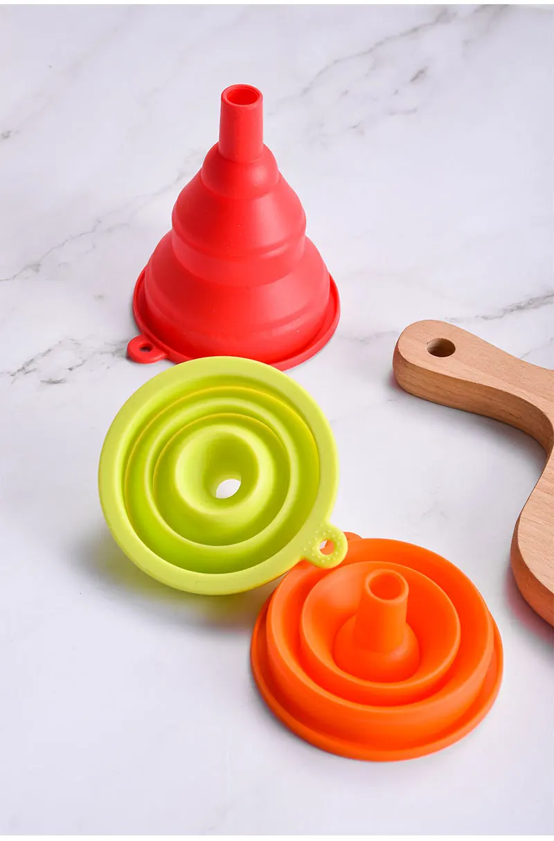 Food Grade Silicone Folding Funnel Kitchen Accessories Gadget Silicone Collapsible Funnel for Liquid Powder Transfer