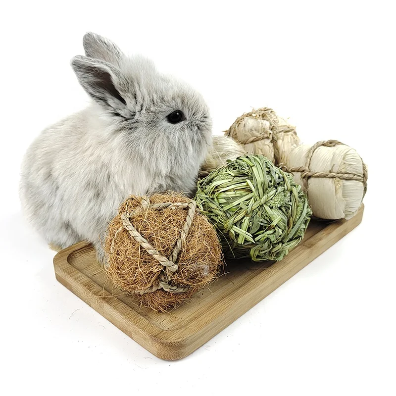 5Pcs Rabbit Chew Toys for Treat and TeethNatural Grass Willow Balls for Bunny, Rabbit, Hamster, Guinea Pig Pet Supplies.