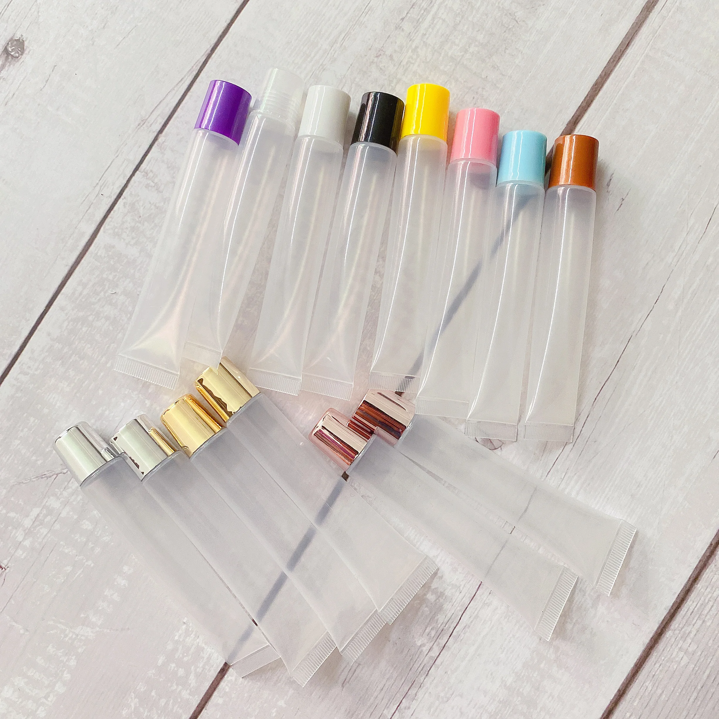 P-Lan Brand Stock 100pcs 10ml 15ml 20ml Wholesale Plastic Lip Gloss Squeeze Tube Custom Lip Gloss Tubes