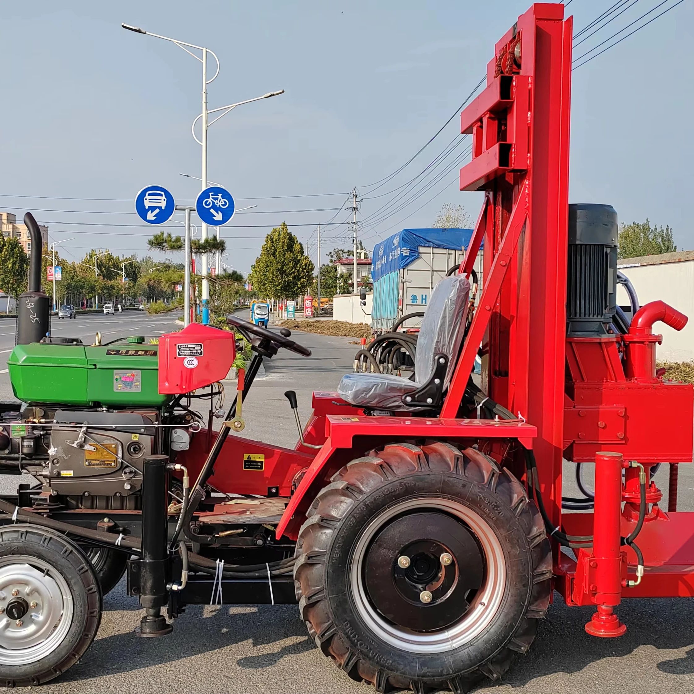 Буровая установка установленная на электромобиле 3-дюймовая высокая низкая передача с положительной циркуляцией 100 м максимальная глубина строительство новых скважин