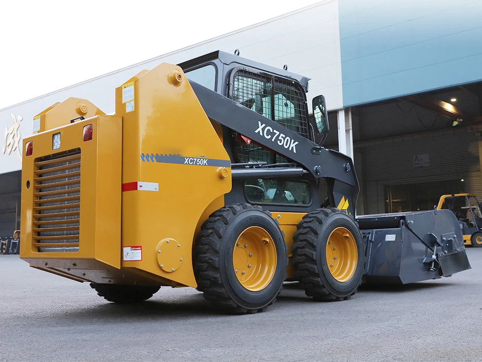High Operating Efficiency Skid Steer Loader With Digger Attachment XC740K XC7-SR07
