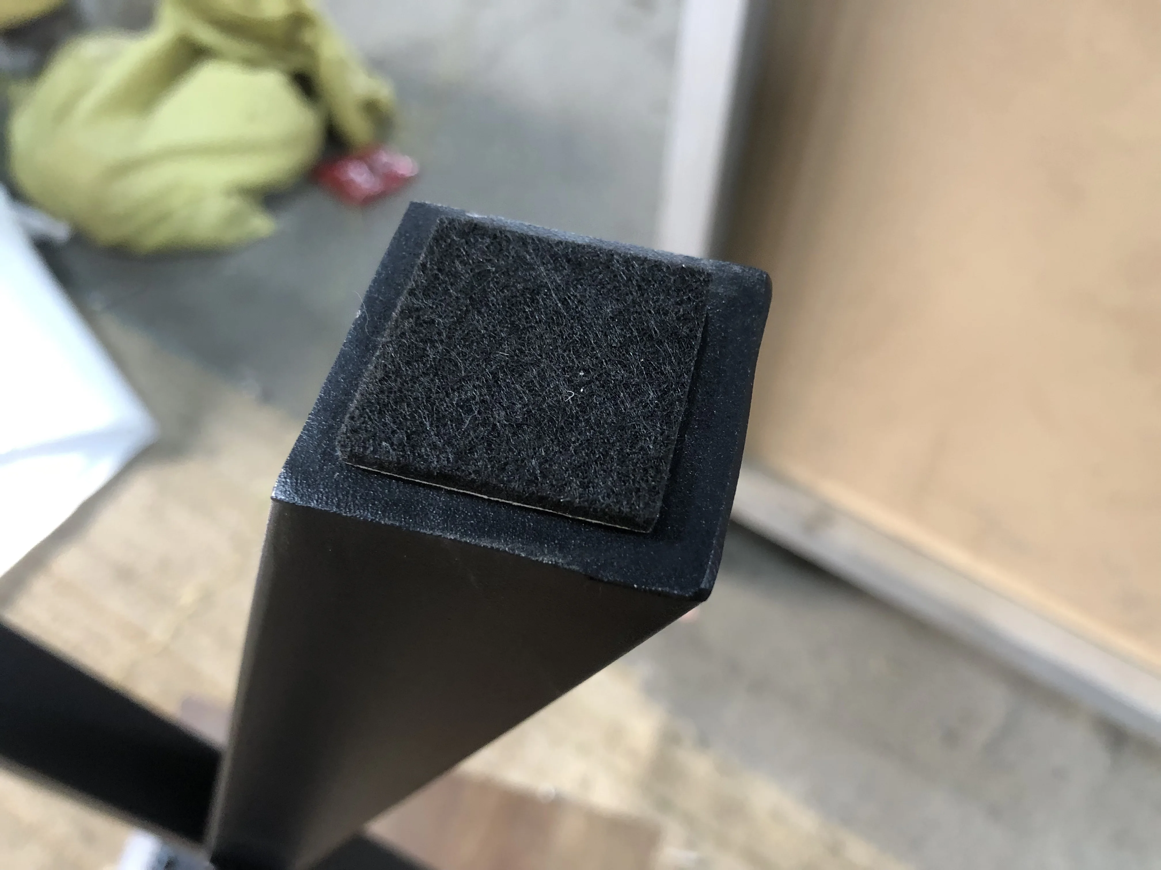 Wholesale Wooden TV Desk Modern Metal Frame MDF Wavy Edge Home Furniture Table TV Stand for Living Room