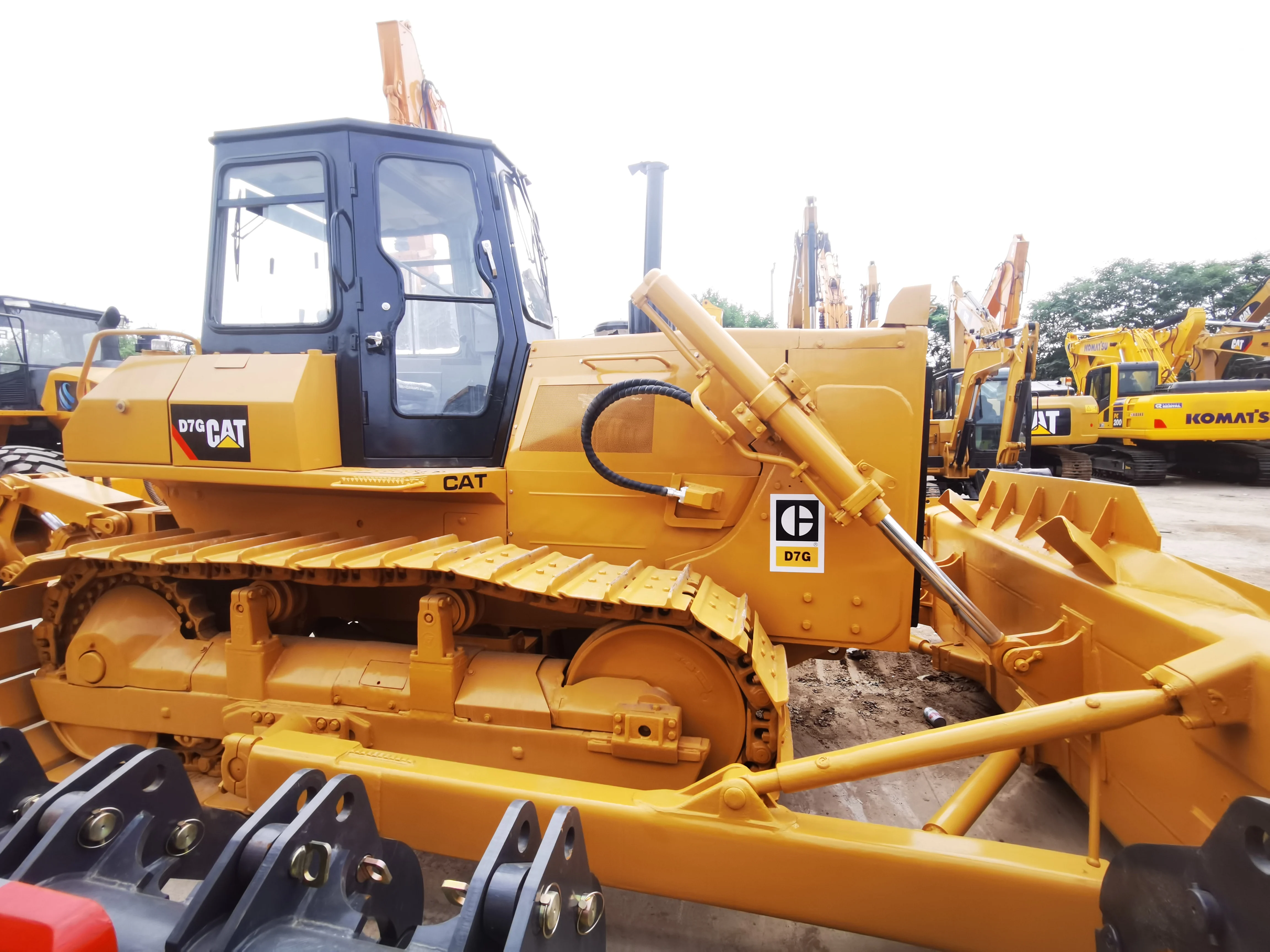 2023 гусеничный бульдозер CAT D7G в отличном состоянии 150 кВт мощный оригинальный двигатель компоненты моторного насоса комплекте