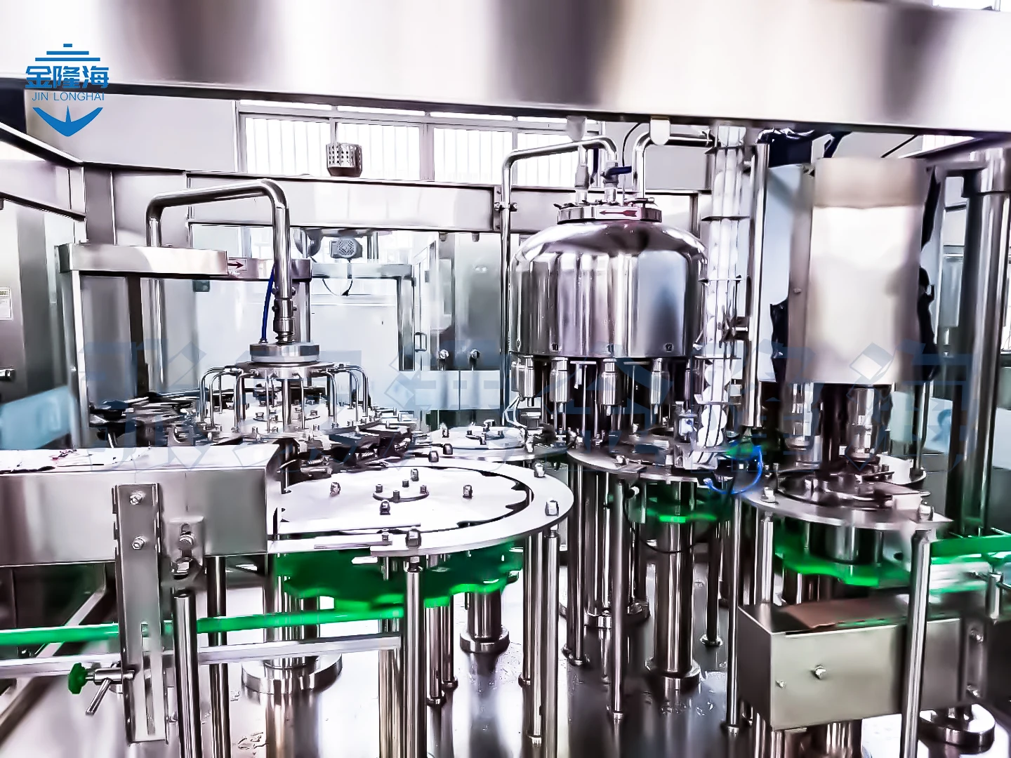 Small Scale automatic plastic Bottle Carbonated Beverage drinking water Filling Machine production line price