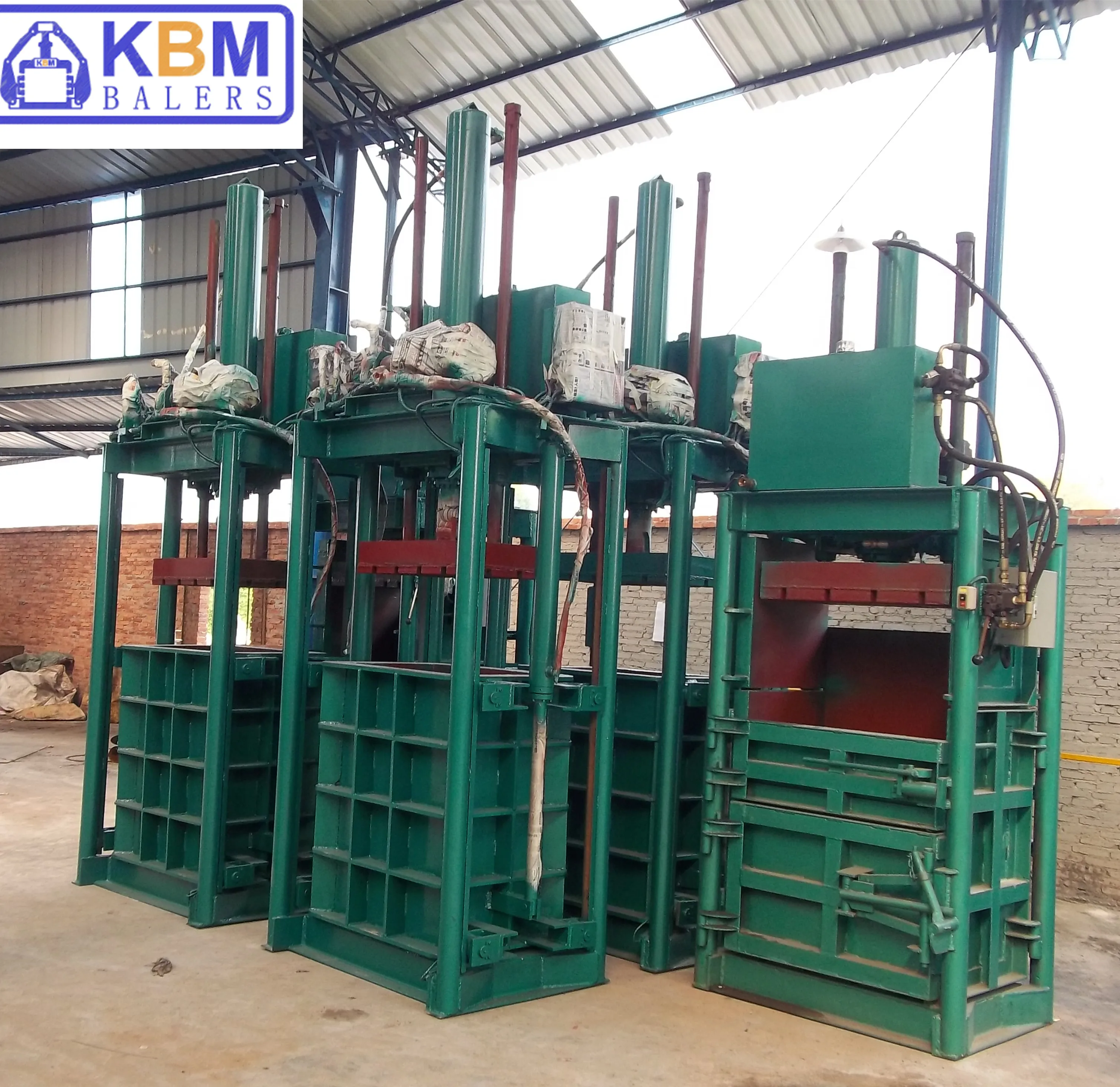 
Vertical Hydraulic With CE Plastic Compress Baler Machine 