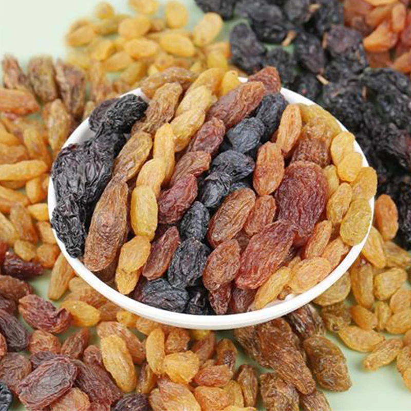 Wholesale healthy nuts and dried fruits natural four-color raisin snacks export