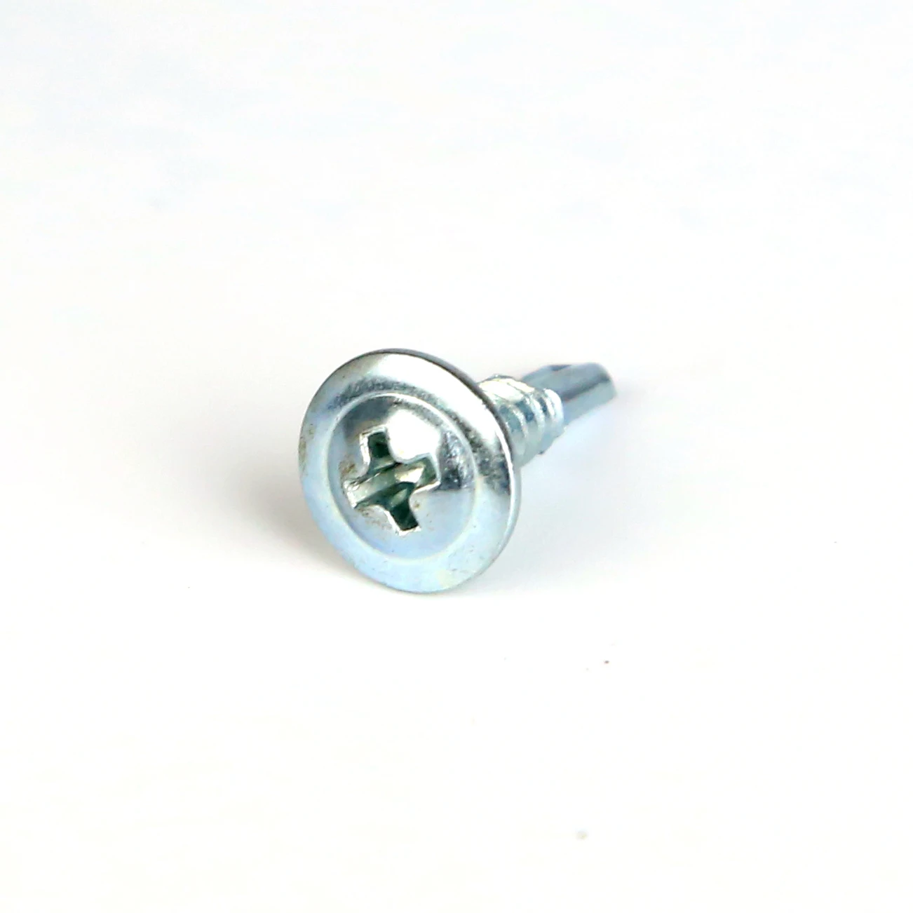 Обычные самосверлильные винты для строительного материала использование украшения дома