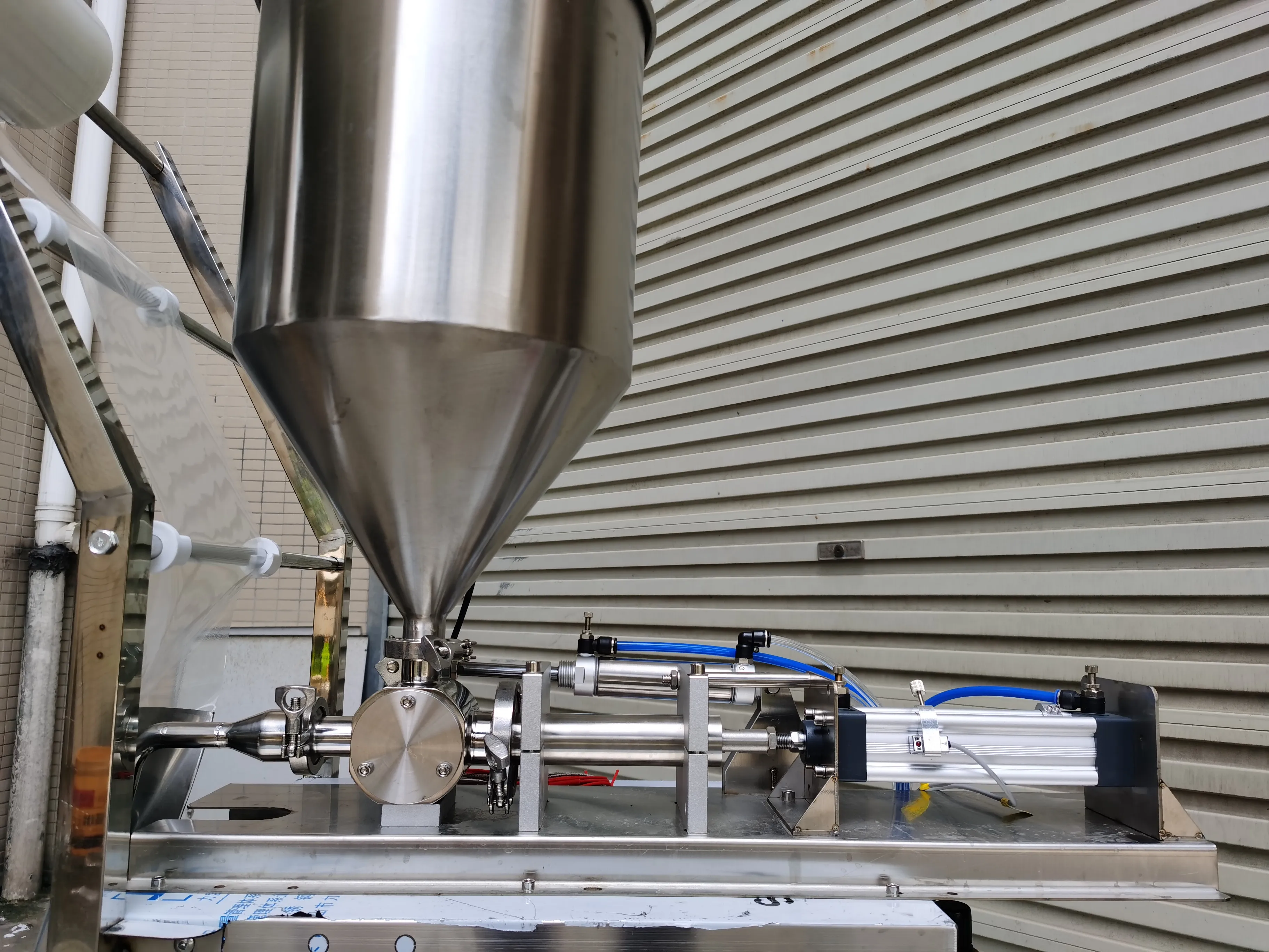 Automatic Ketchup Stick Round Corner Honey Sachet Filling Packing Machine