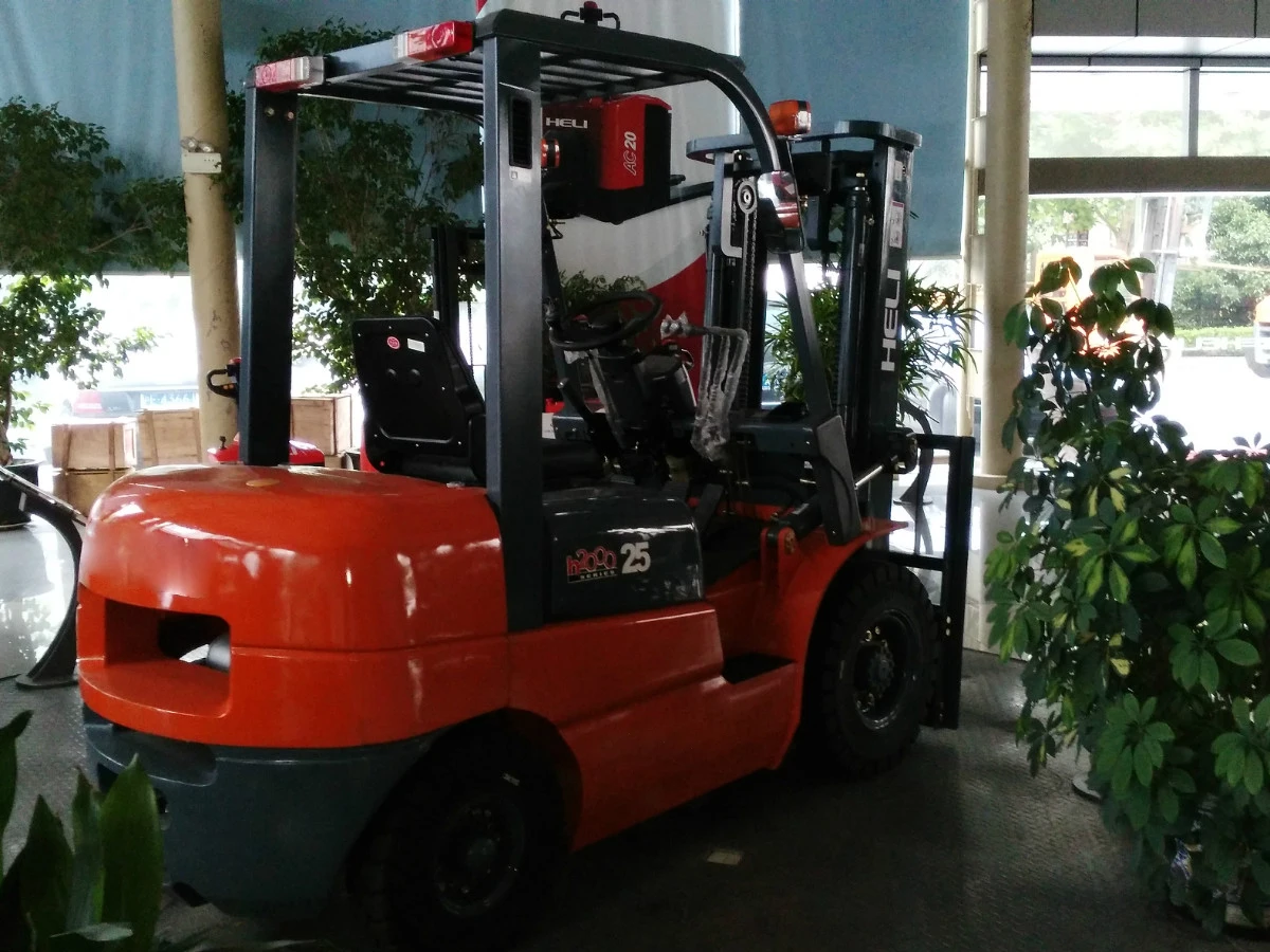 China HELI Forklift Clark Forklift Truck Diesel Forklift Prices CPCD25-Q25K2