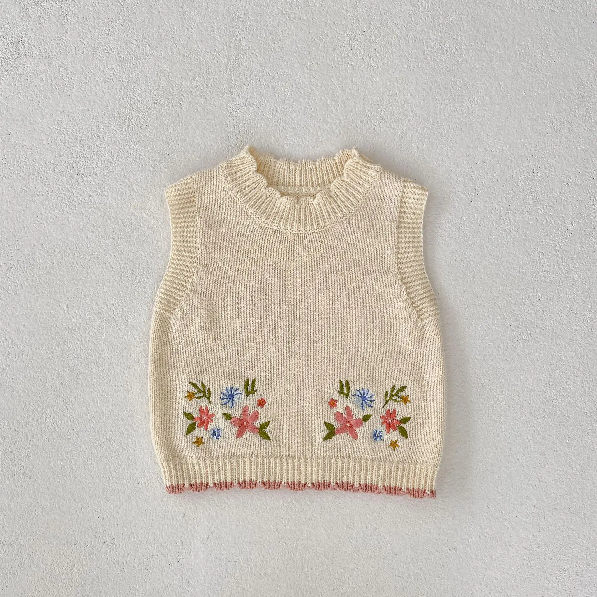 2024 Autumn infants Cute embroidered round neck pullover vest cotton knitted sweater for baby girl