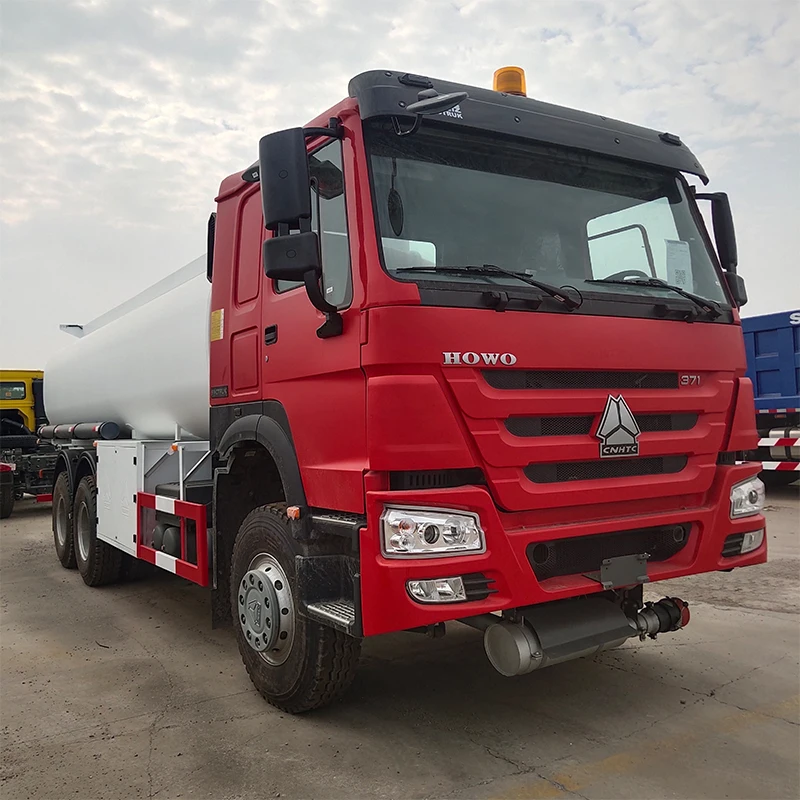 Прямая поставка с завода бензовоз Sinotruk Howo 6x4