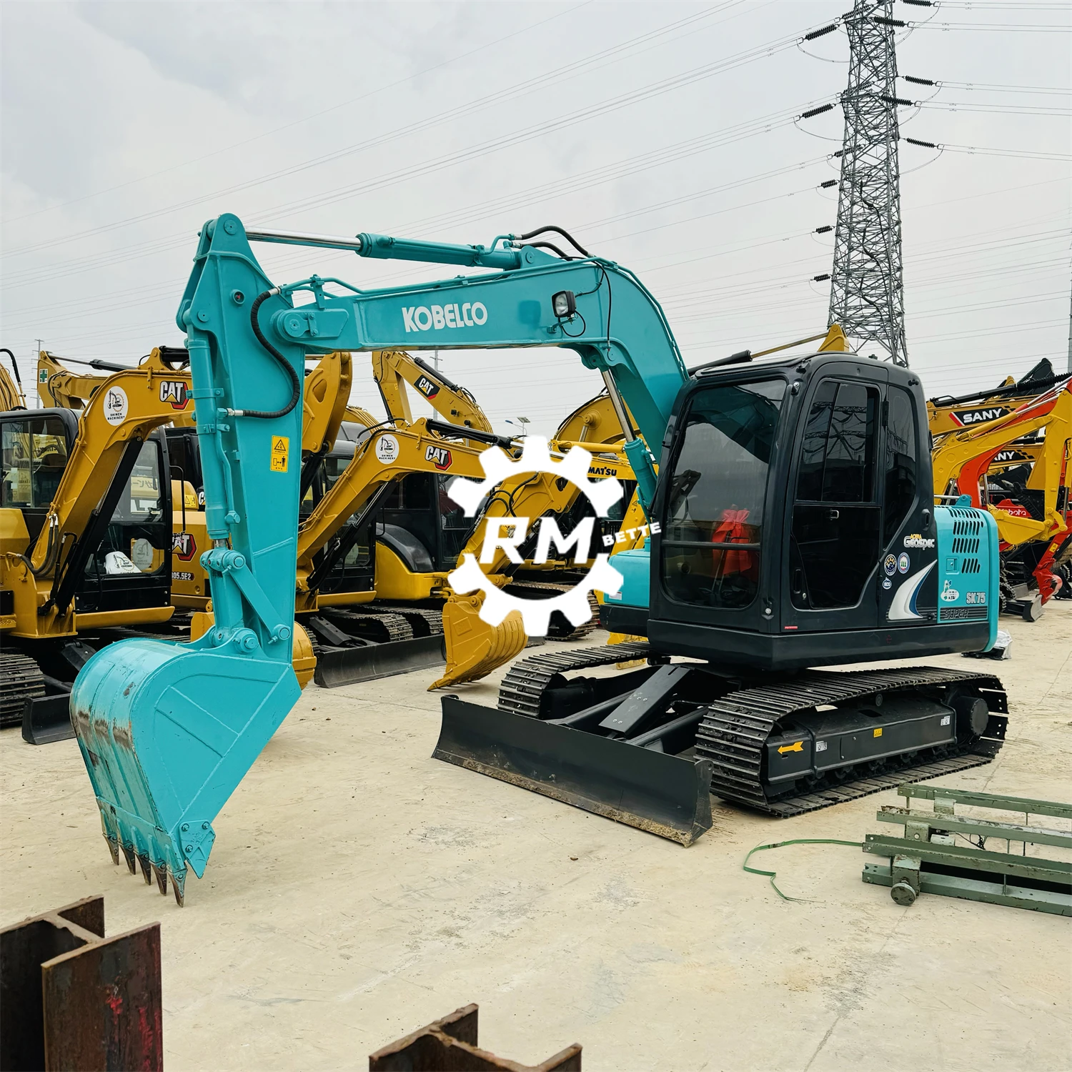 Экскаваторы б/у Kobelco SK75 гарантия гарантии экскаваторы SK75-8 SK55 низкая цена для продажи