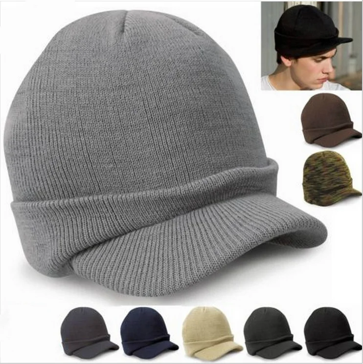 Custom logo Warm Thick Thermal Black Cuffed Peak Winter Beanie Hat with Visor Brim Acrylic Warm Knitted Ski Skull Hat Toque