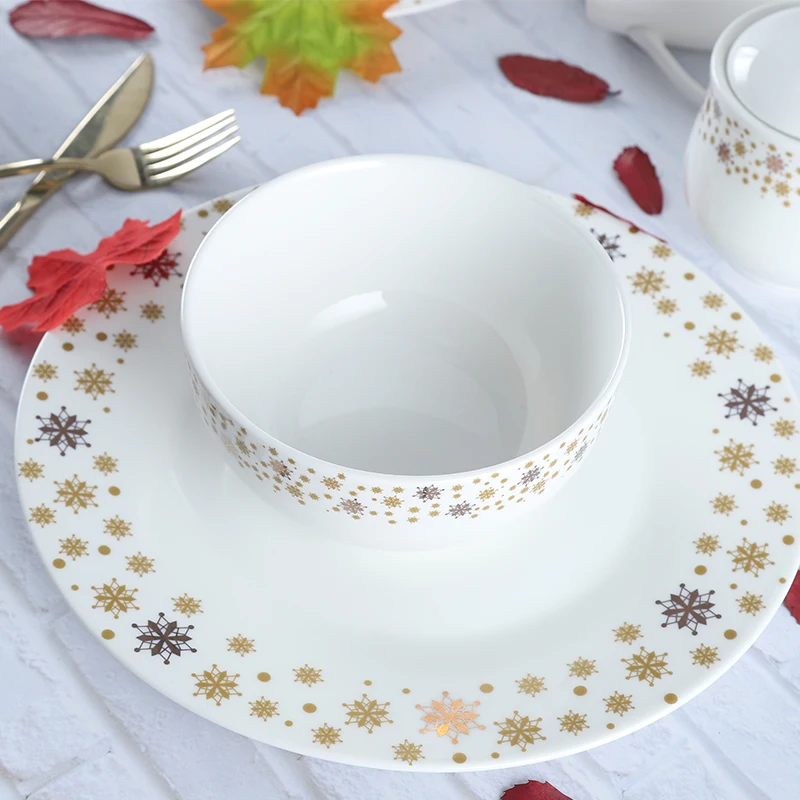 Недорогие фарфоровые обеденные тарелки от производителя Золотая французская посуда набор керамической посуды
