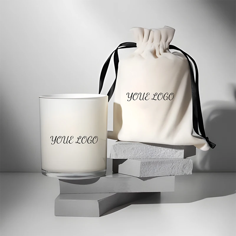 AIKUN Home Decor 100% Soy Wax Glass Fragrance Candles Custom Essential Oil Strong Scent Scented Candle Luxury