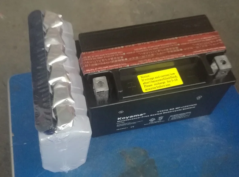  АКБ для мотоциклов YTX7A-BS сухое заряжение 12V7Ah с кислота