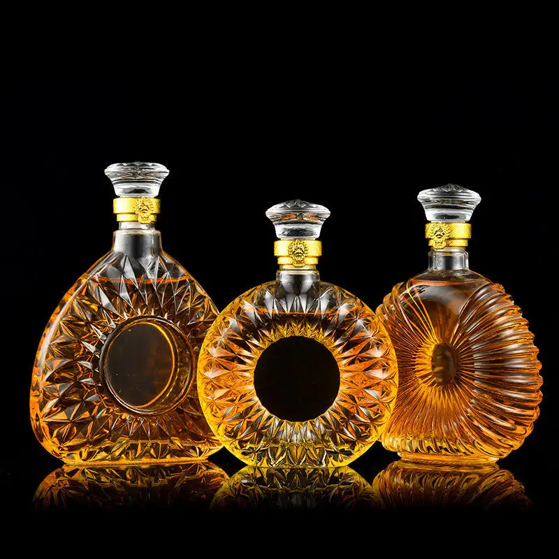 Wholesale Luxury 700 Ml Liquor Glass Bottle Empty Whiskey Glass Bottle