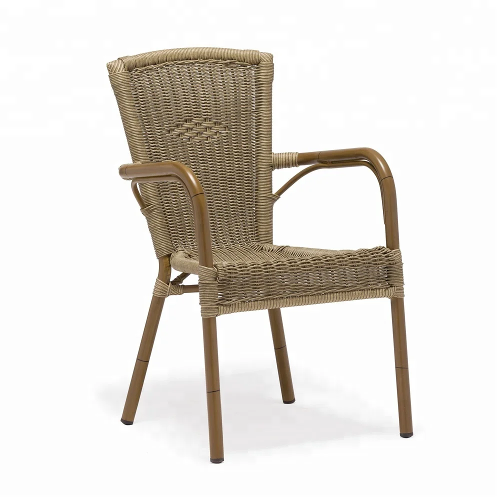 Cuun Rattan Mamasan Occasional Cantilever Chair For Acapulco