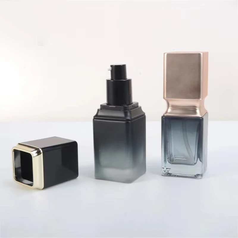 Wholesale 30ml Square Glass Isolation Cream Cosmetic Liquid Foundation Bottle Refillable Airless Pump Frosted Bottles