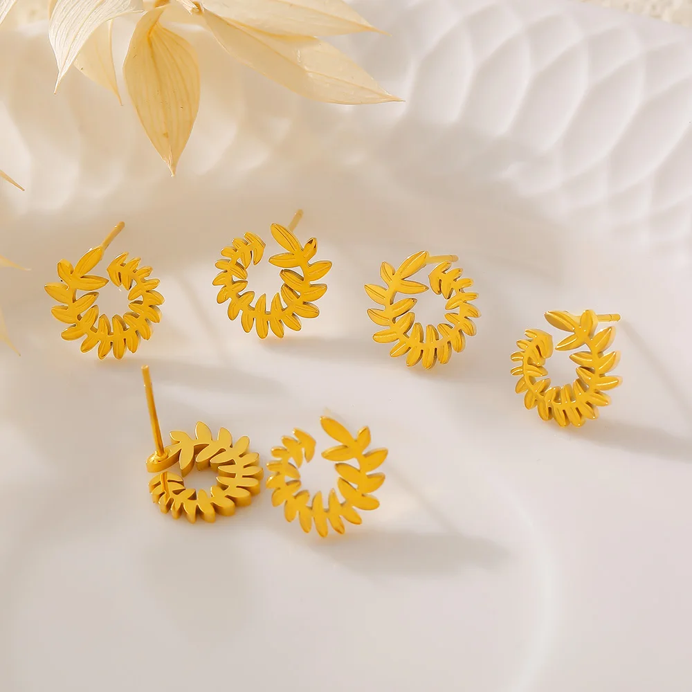 Mori Department personality everything fashion casual jewelry geometric vine ring shape titanium steel gold-plated stud earrings