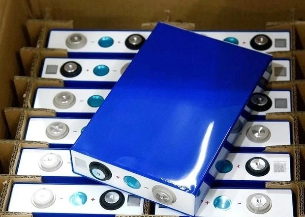 Lithium iron Phosphate Battery Cell 3.2V 105Ah 200Ah 230Ah 280Ah Bateria LiFePO4