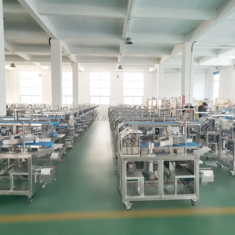 High Capacity Imitating Handmade Rolling Type Steamed Buns Machine Round Bread Dough Filling Machine for restaurant use