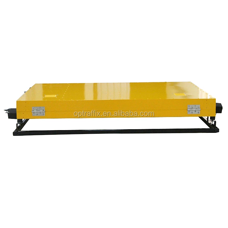 P1103 USA Quality Truck Message Board NTCIP Traffic LED Display ITS Yellow Color Pick-Up Truck Changeable Message Sign