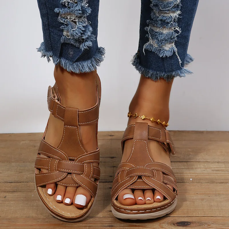 Summer retro plus size car line solid color light round head wedge Roman sandals women Water Shoes Hiking Leather Beach sandals
