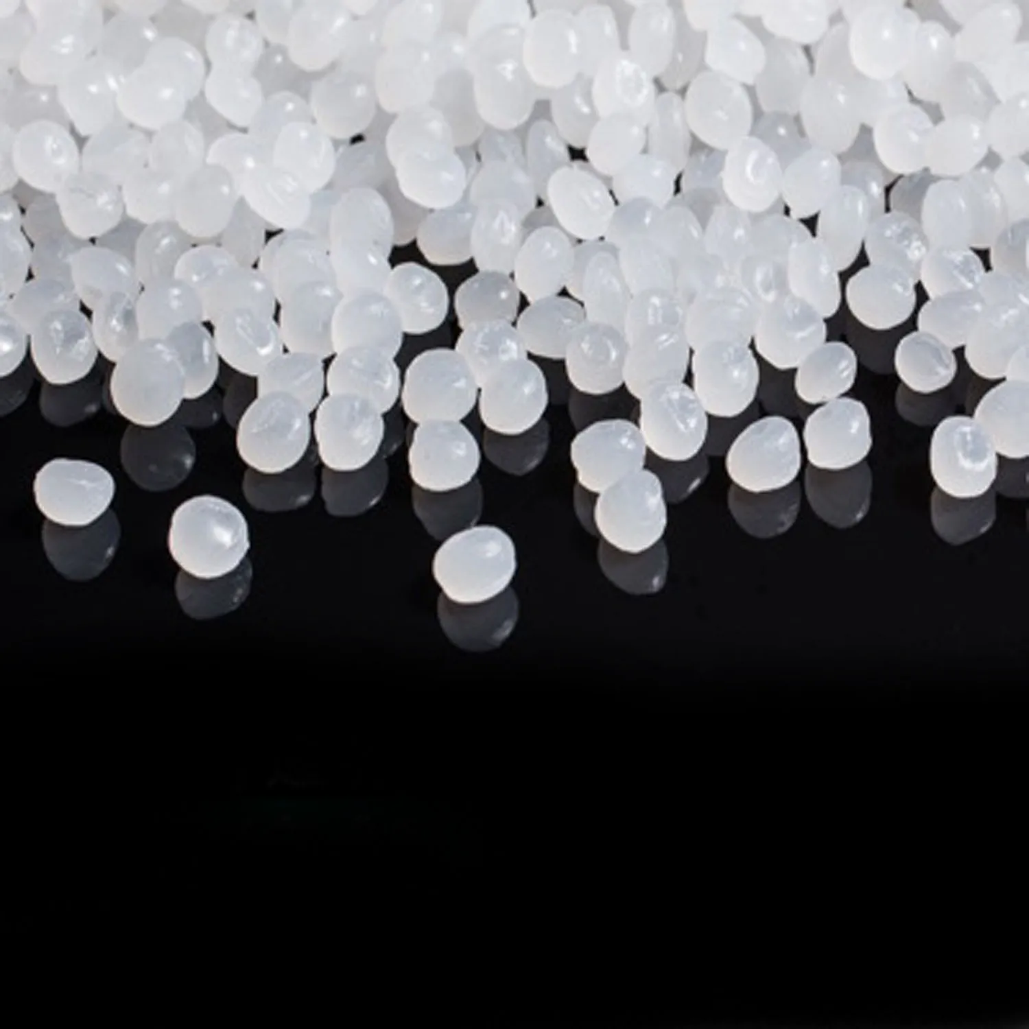 
PLA polylactic acid resin pellets are used for biodegradable spoons 