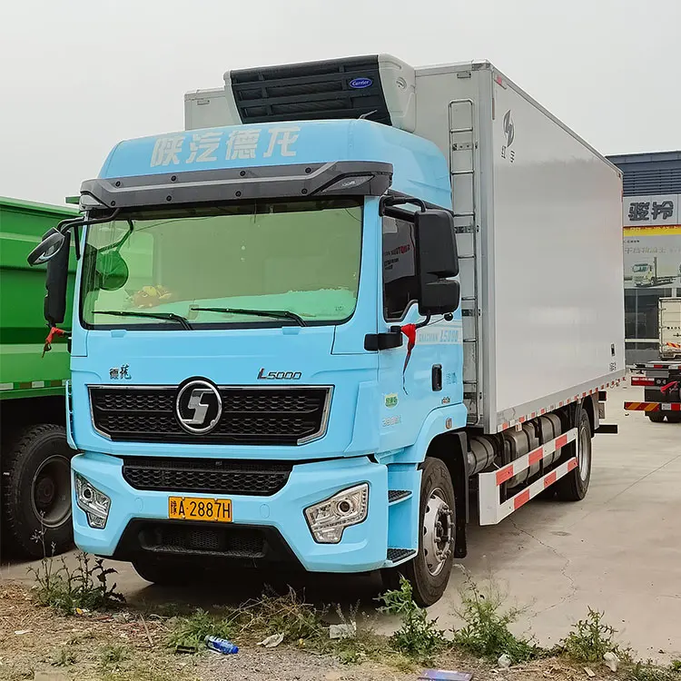 В автомобиле 8x4 30 тонн грузового автомобиля грузовик shacmanдля