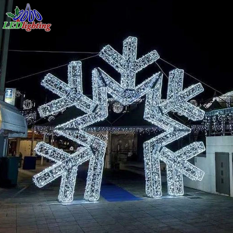 PVC Coating Copper Wire New Design Christmas Snowflake Motif Figure Holiday String Led Window Curtain Fairy Lights